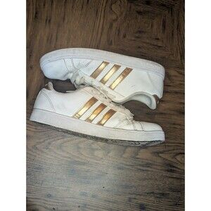 Adidas White/Gold Cloudfoam Advantage Stripe Sneakers size 5.5 Woman shoe A00783